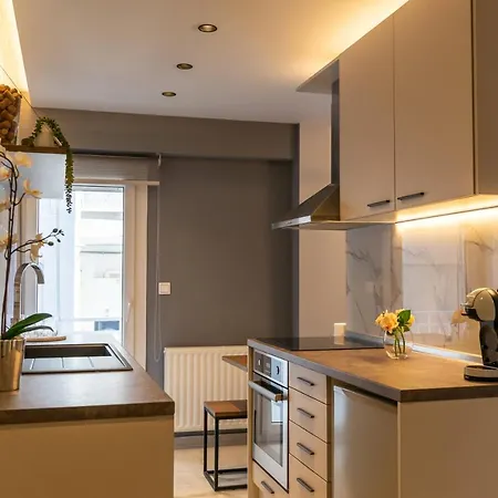 Cozy Modern Apartment Inside The City Center Thessaloniki Exterior foto