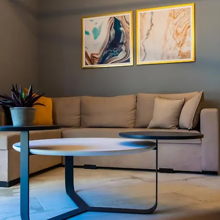 Cozy Modern Apartment Inside The City Center Thessaloniki Exterior foto