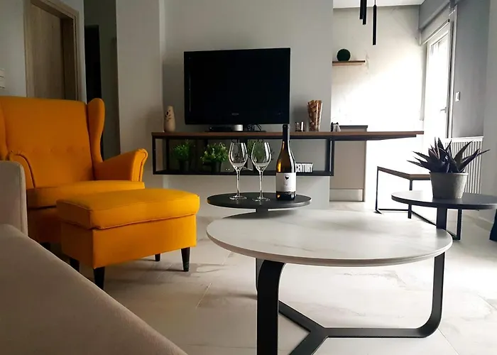 Cozy Modern Apartment Inside The City Center